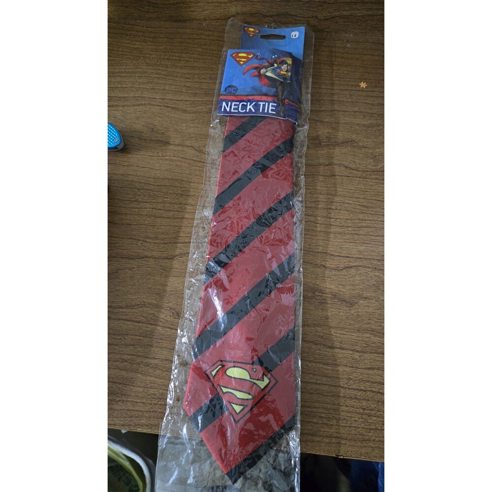 DC Superman Neck Tie New In Package For Ages 14+